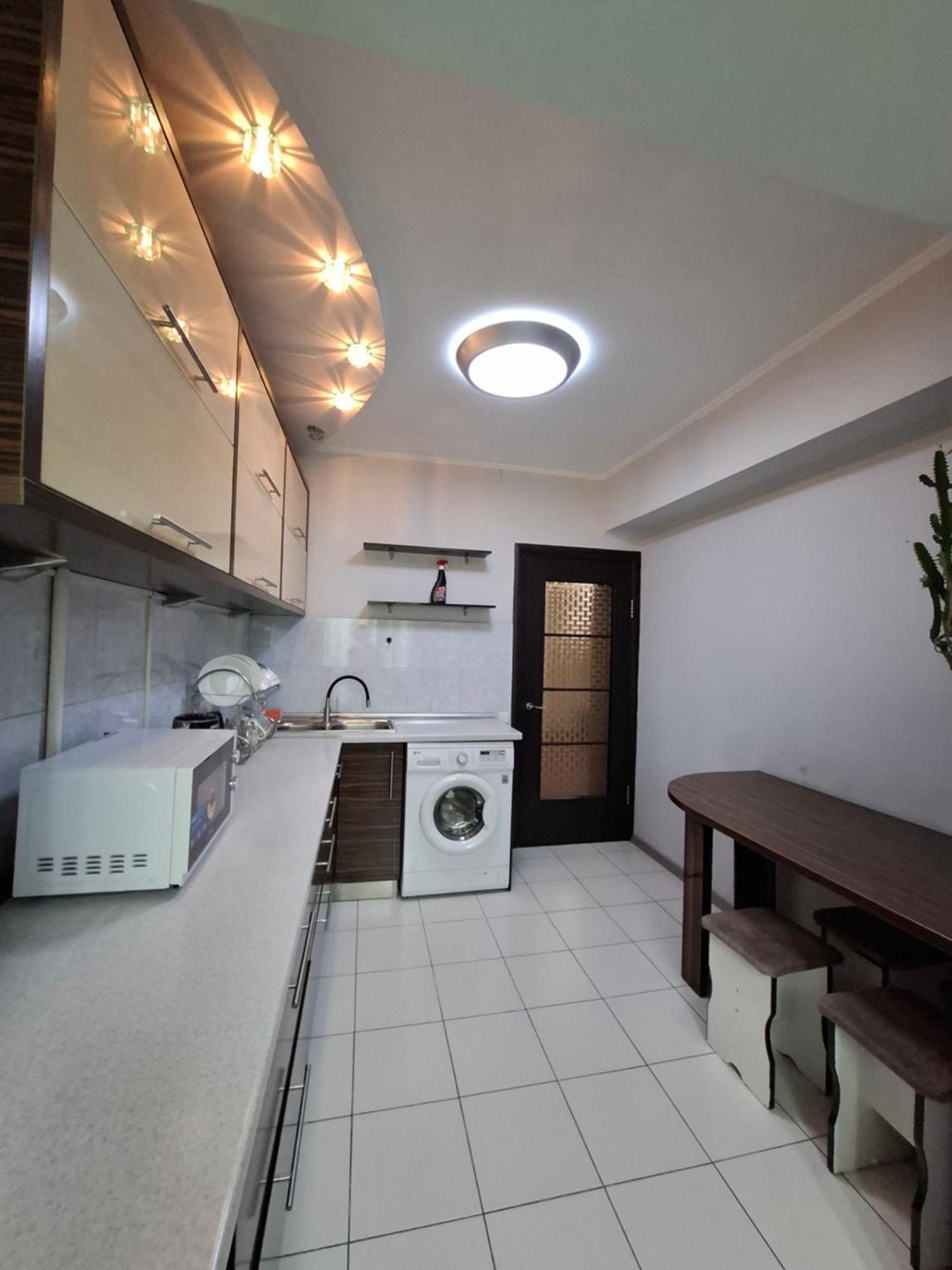 Apartment In Street Kievskaya 49 Bisjkek Buitenkant foto